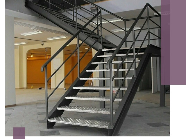 Лестницы для офиса в Сарапуле: изготовление, монтаж, демонтаж