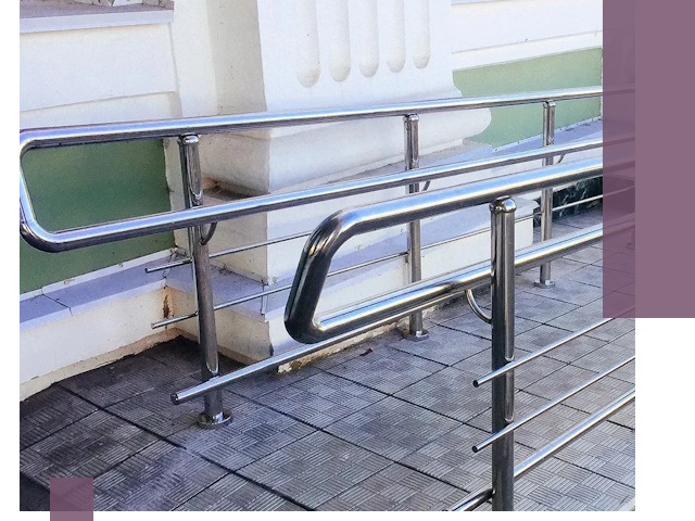 Ограждения пандусов из металла и нержавейки в Сарапуле