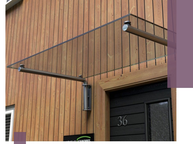 Стеклянные козырьки на входы и фасады в Сарапуле