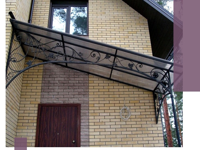 Односкатные козырьки из металла под ключ в Сарапуле